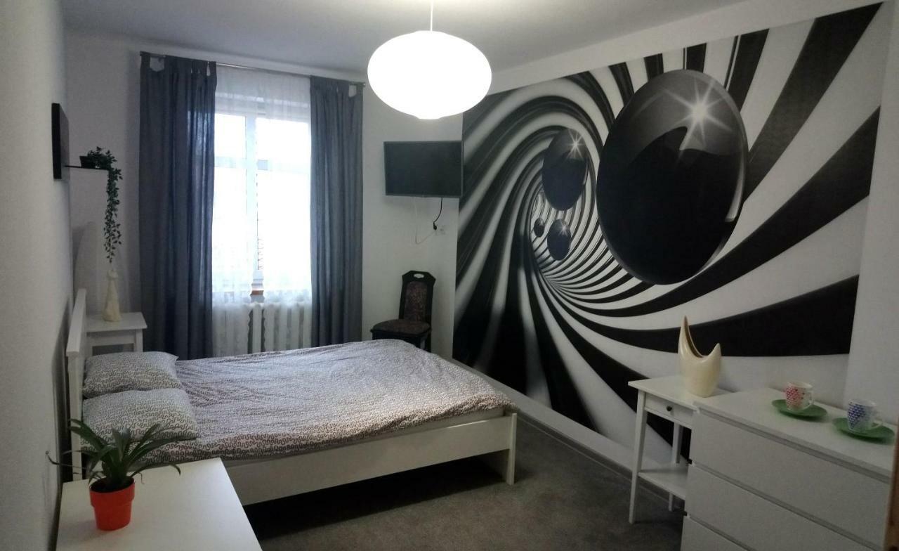 Pokoje Goscinne Straznica Jaroslawiec Bagian luar foto